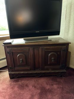Vintage Solid Wood TV Stand / Cabinet + Free Sony TV