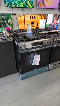 GE 30 Inch 5 Burner Gas Range Brand New 1 Year Manufacturers Warranty GGS500VSS