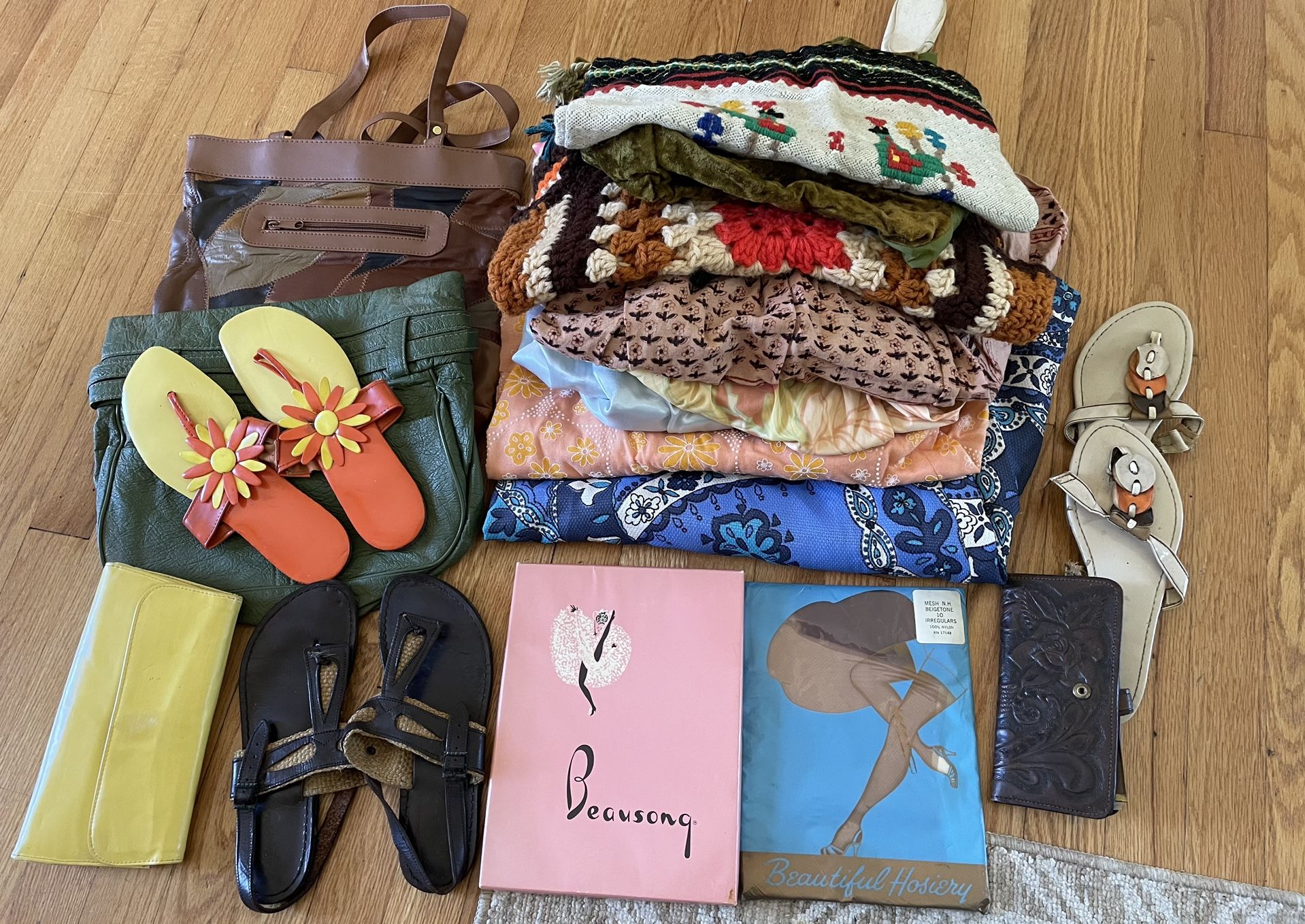 Lot of Vintage Items - Reselling?