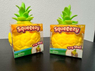 Squeeezy pineapple needoh