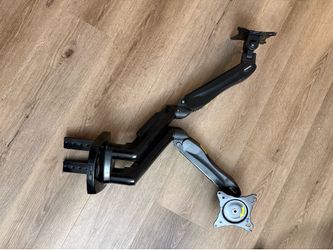 Huanuo gas spring dual monitor mount