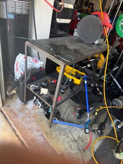 Welding table