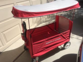Radio Flyer Collapsible Wagon
