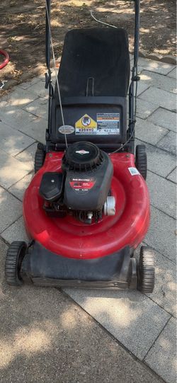 Lawnmower corta zacate