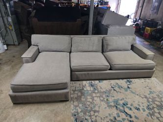 Johnathan Lewis Inc. 2-Piece Chaise Sectional