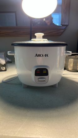 Aroma Rice Cooker With Spatula And Measuring Cup