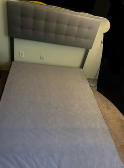 Full bed  & Black Mattress