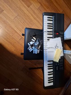 Piano keyboard