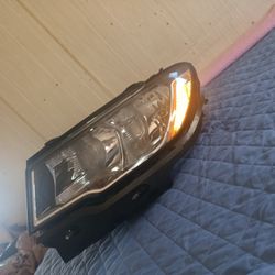 2017-2021 Jeep Compass Halogen Left Side Headlight 