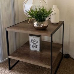 Rustic Coffe And Side Table
