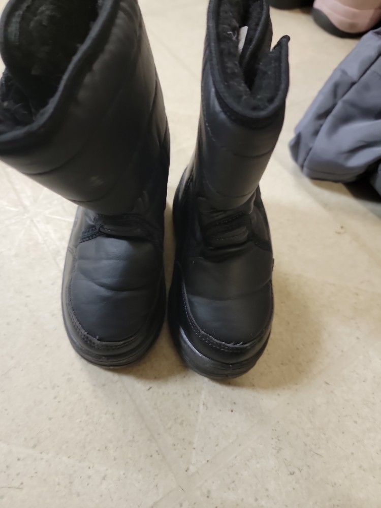 baby snow boots size 7