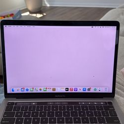 MacBook Pro 13” (sliver)