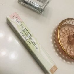 NIB Clinique Even Better Concealer Multi Color Available