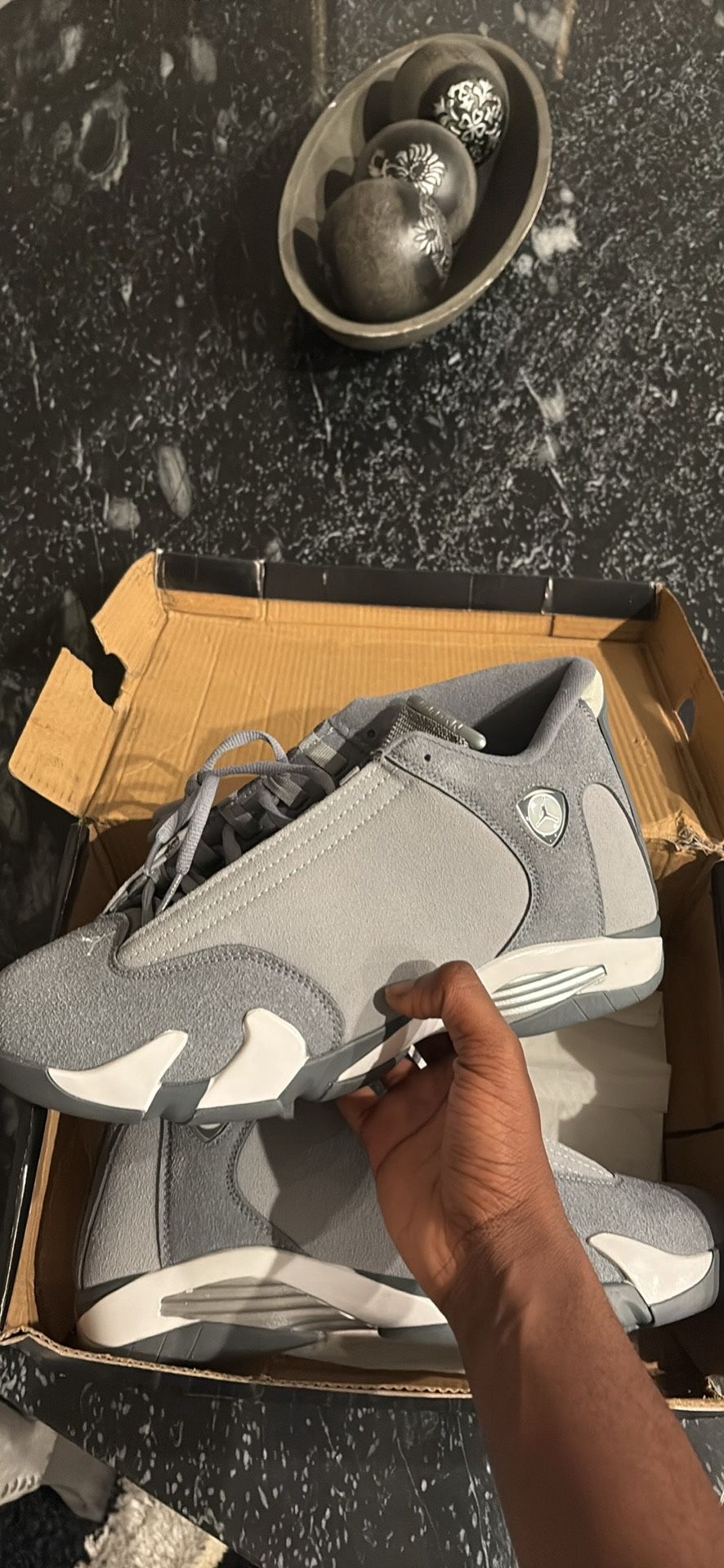 Air Jordan 14 Retro Grey