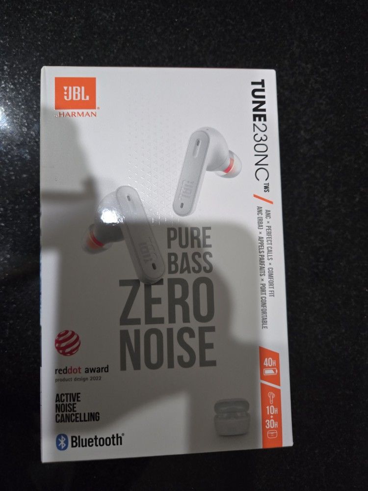 NEW - JBL Tune 230 NC Earbuds