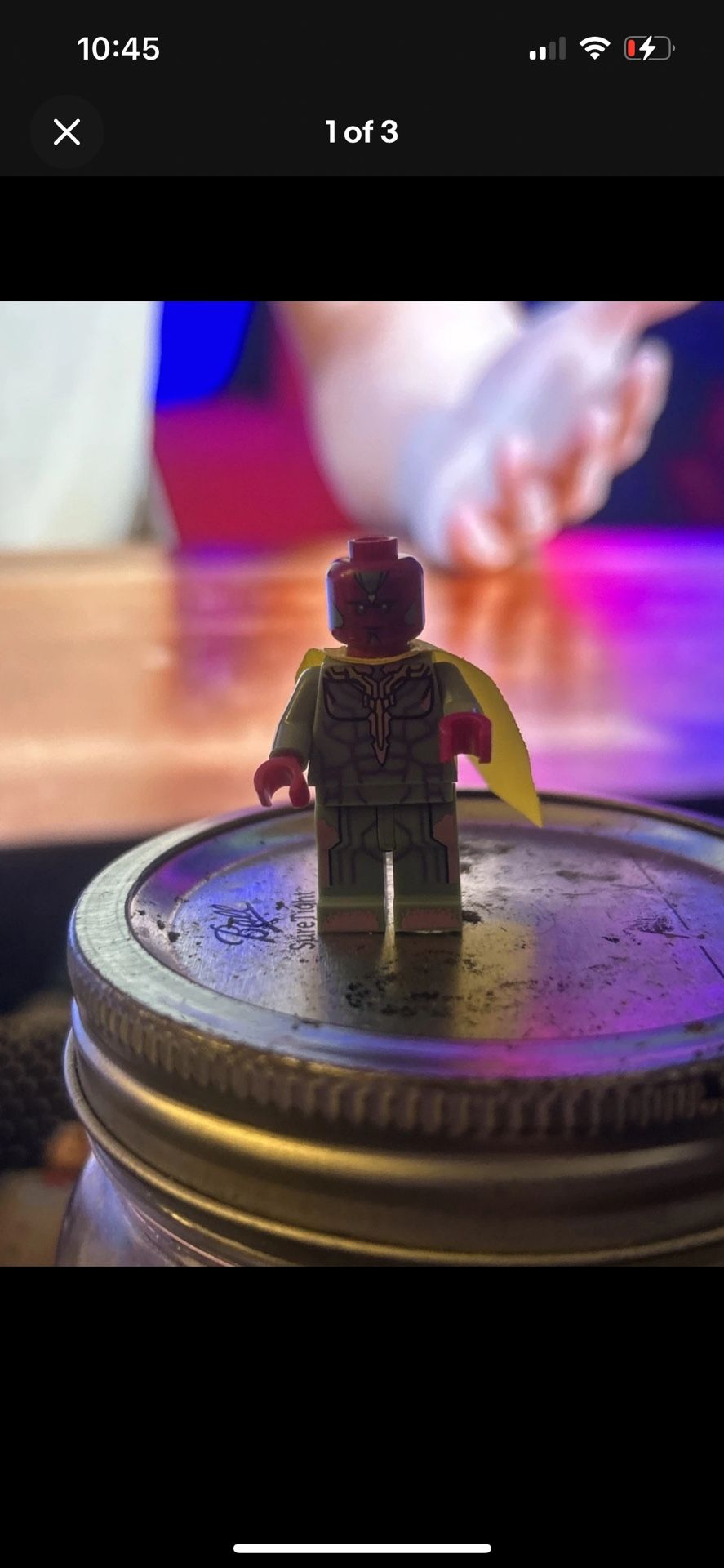 LEGO Vision Minifigure Sand Green Yellow Spot on Forehead 76103 Marvel Superhero