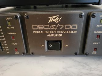 Peavey Deca/700 Powered Amplifier 