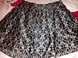 Size 18 beautiful silky skirt