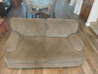 Sofa - Comfortable 2-Seater
