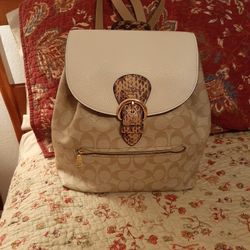 COACH Kleo Backpack Signature Canvas