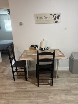 Dining tables sets (5 Different Ones )