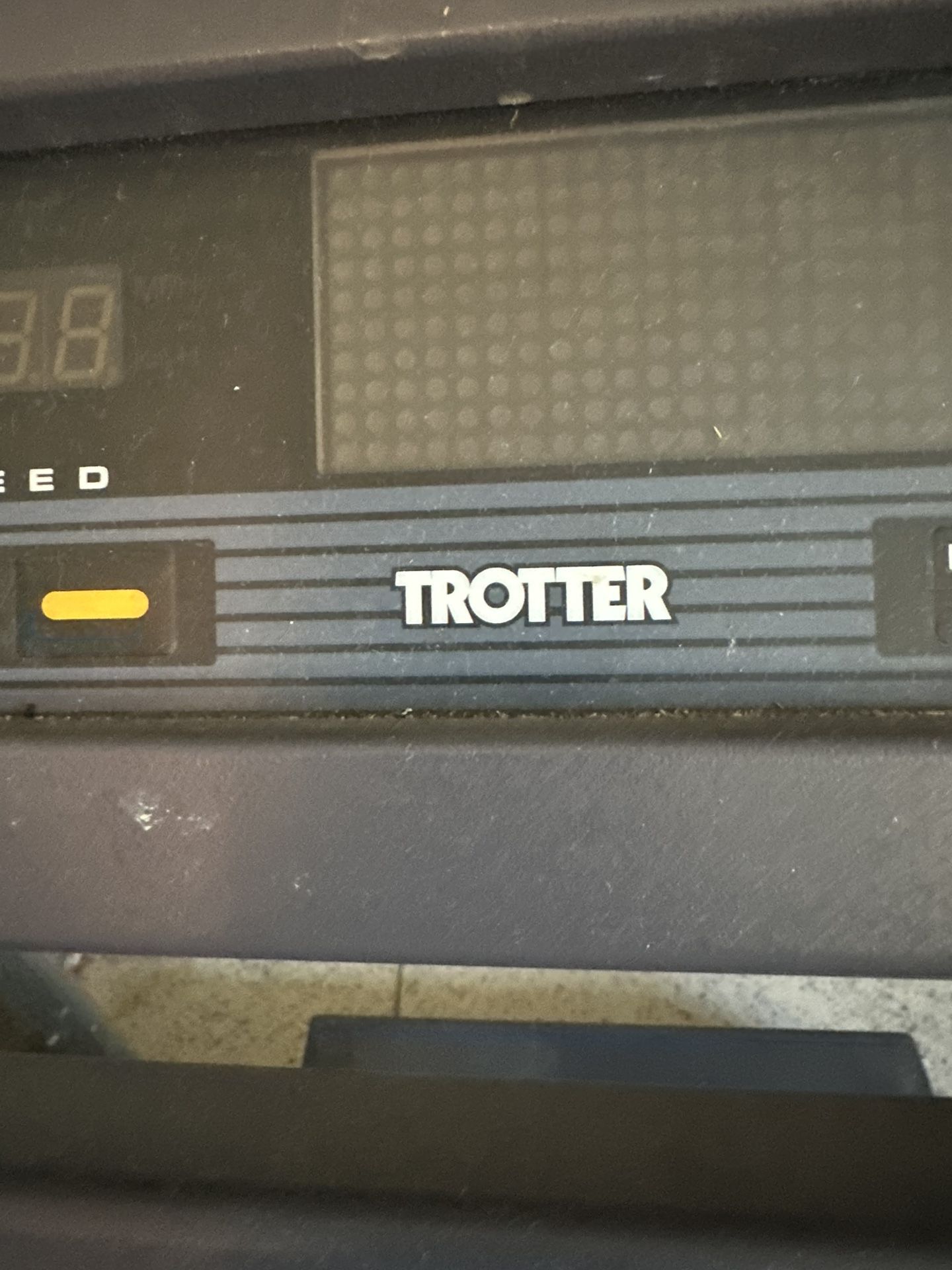 Trotter 525 Vintage High End Commercial Treadmill