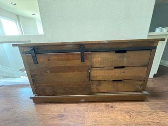 Solid wood tv stand