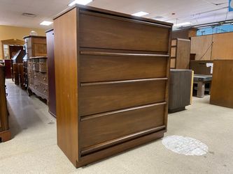 BASSETT MCM Dark Stained Tallboy 4-Drawer Dresser