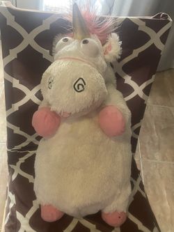 universal studios despicable me unicorn 