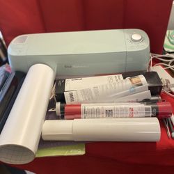 Cricut Explore Air 2 heat press And extras