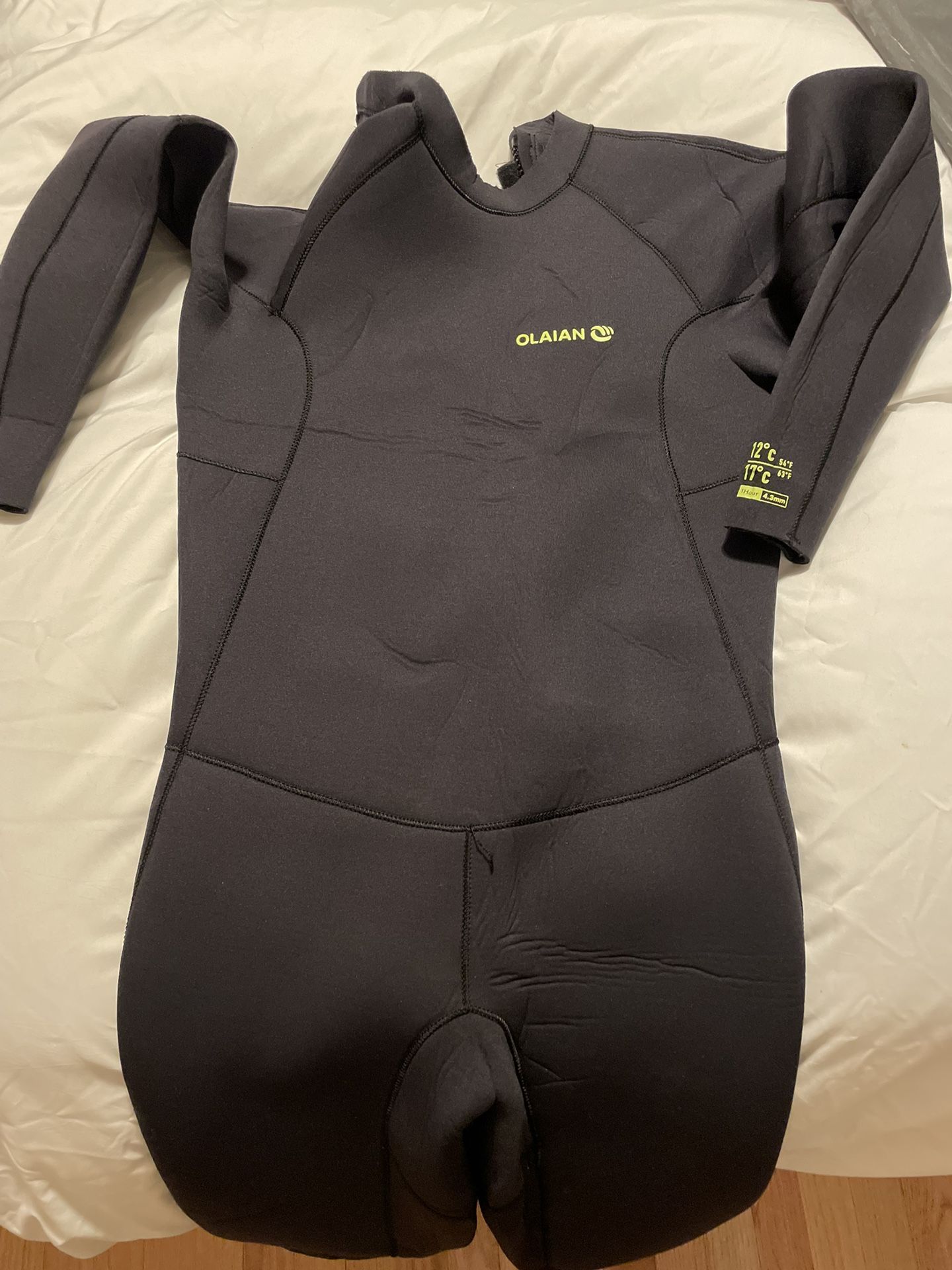 Olaian 4/3 Surfing Wetsuit