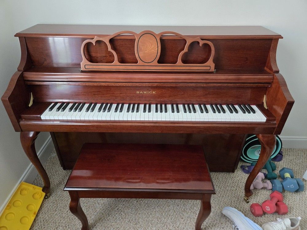 Upright Samick Piano
