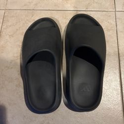Yeezy Slides