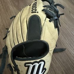 MARUCCI MARKMAN SERIES 11.50 FIELDERS GLOVE HARDLY USED 