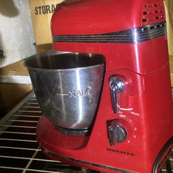 Ovente Red Retro Stand Mixer with Stainless Steel Bowl - 4 Speed