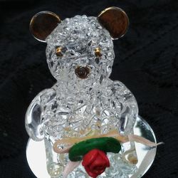Spun Glass Bear With Gold Eyes And Ears
