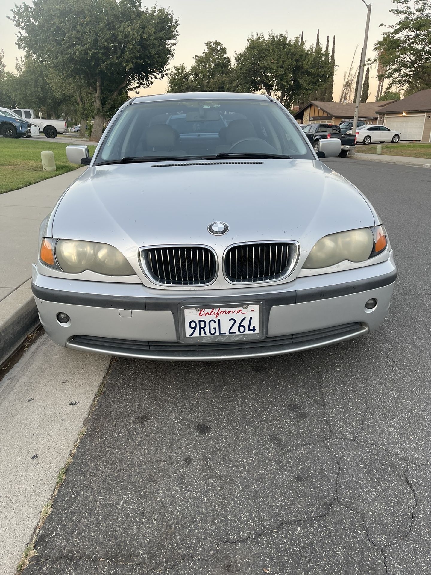 2002 BMW 325i