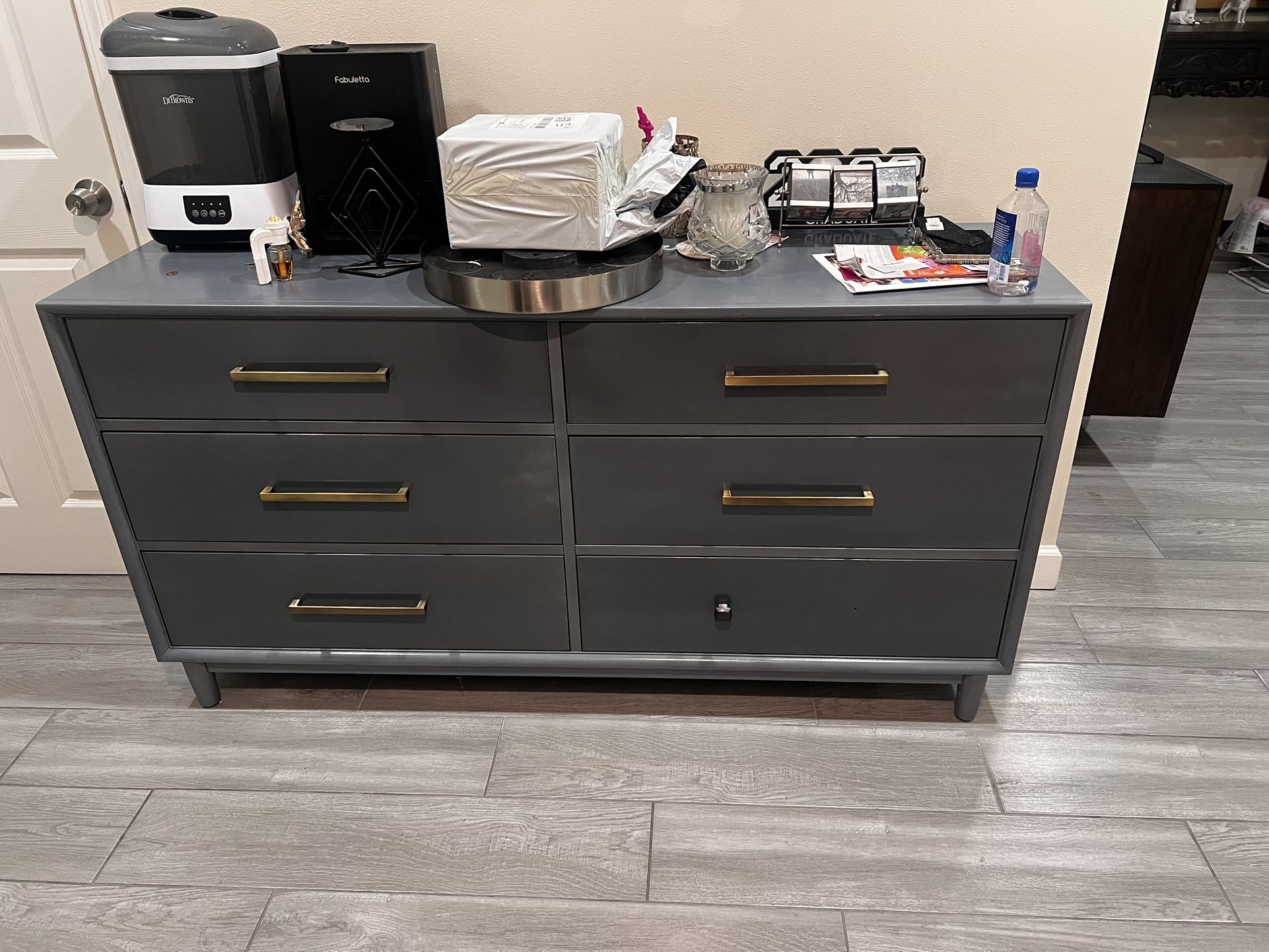 6 Drawer Dresser