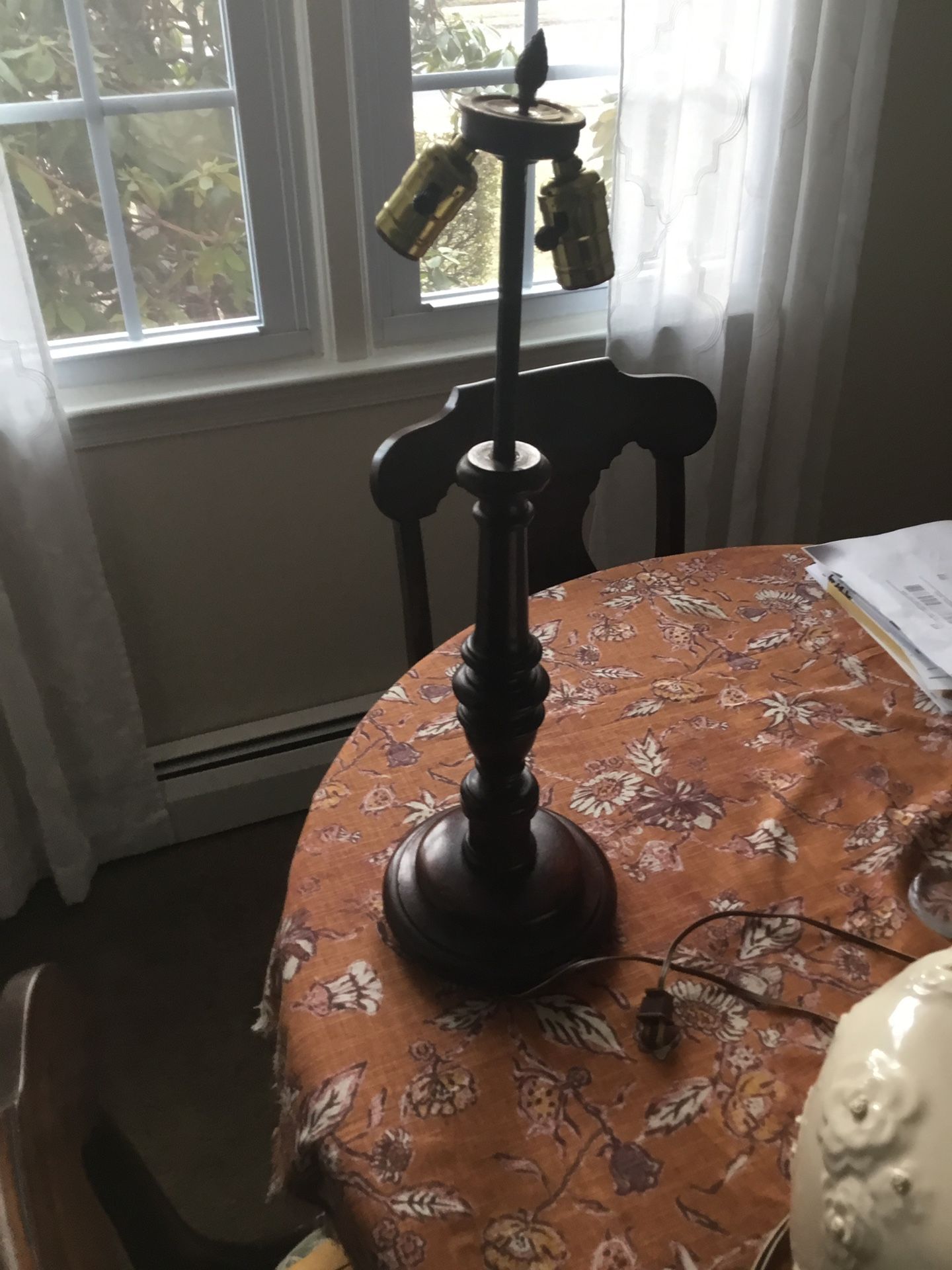 OLD MAHOGANY TABLE LAMP