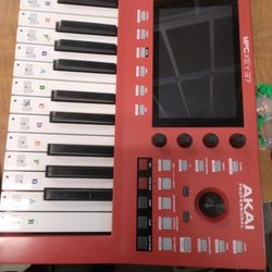 Akai Professional Keyboard
