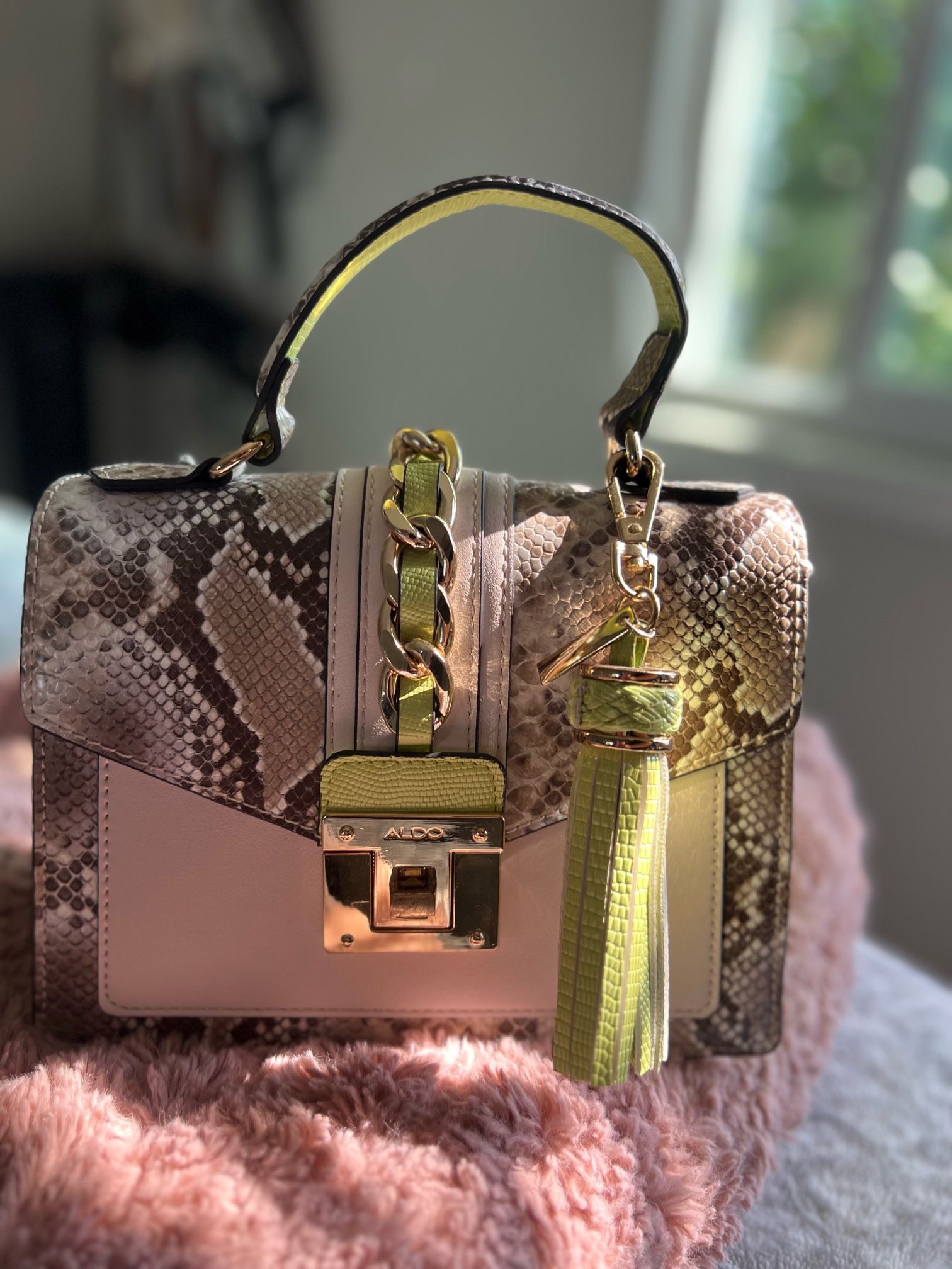 Snakeskin Top Handle Purse (Tan/Lime)