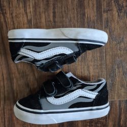 VANS Old Skool V (Suede Flame) Toddler Shoe Size 6.5