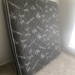 King Size Bamboo Mattress Like New