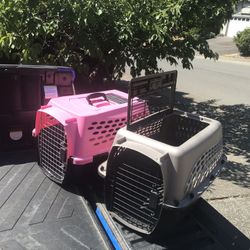 Small Dog Cat Rabbit Bunny Kennel Crate Carrier Like New 24" L by 14” W by 14” H $25 Each