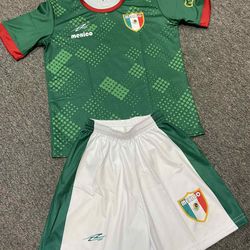 Nuevos Uniformes de futbol soccer para niño