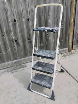 Step ladder