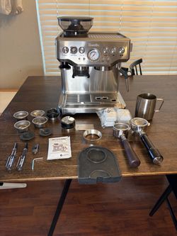 Breville Barista Express with Built In Grinder