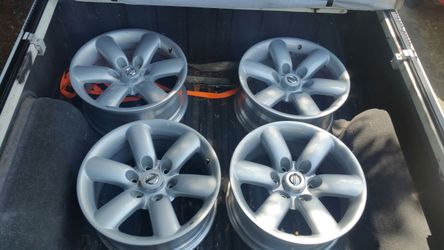 Nissan Titan wheels