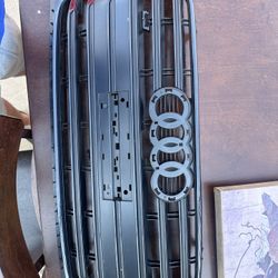Audi S5 Coupe grille
