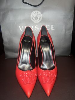 Versace Pumps Size 41 AUTHENTIC 